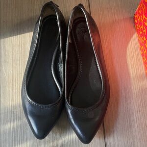 FRYE AND CO. Black Women's Flats